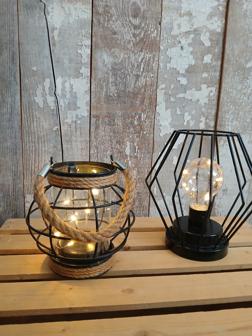 (2/20$)Decorative Black Metal Lantern with Natural Rope Handle - Home Accents